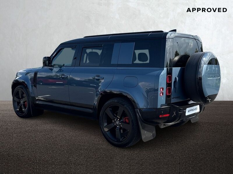 More views of Land Rover Defender
