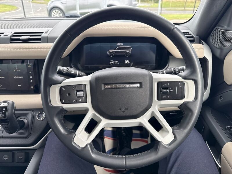 More views of Land Rover Defender
