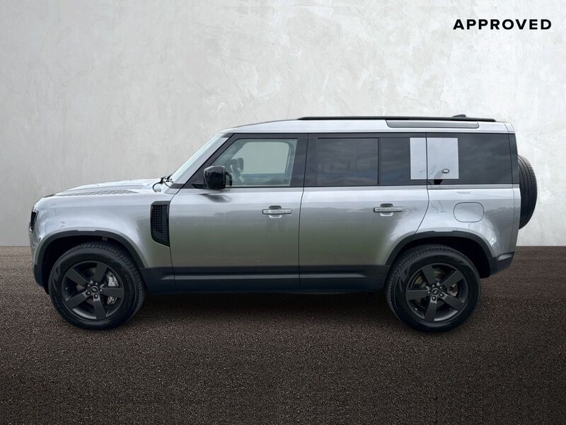 More views of Land Rover Defender