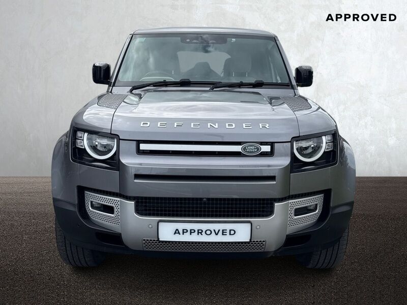 More views of Land Rover Defender
