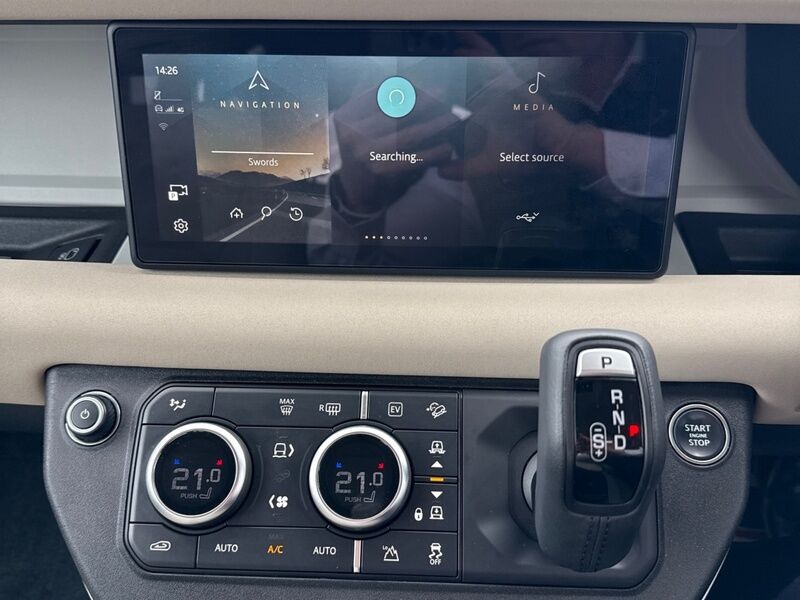 More views of Land Rover Defender