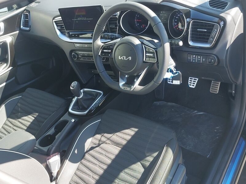 More views of Kia Ceed