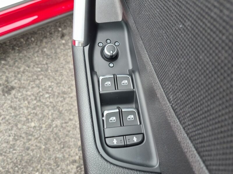 More views of Audi Q2