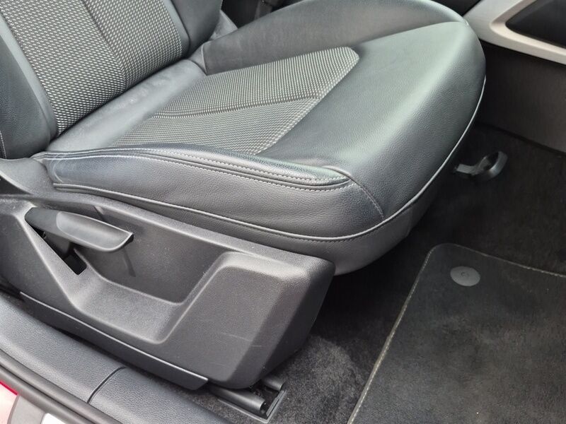 More views of Audi Q2
