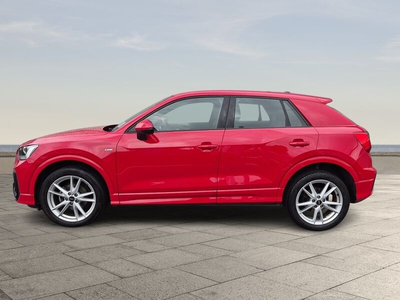 More views of Audi Q2