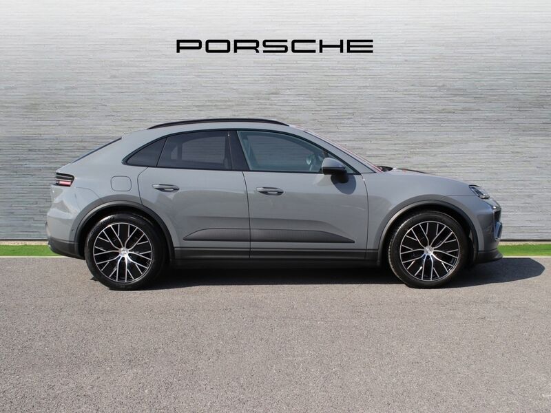 More views of Porsche Macan