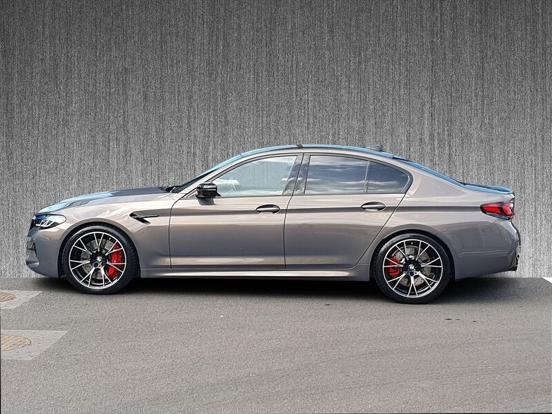 More views of BMW M5