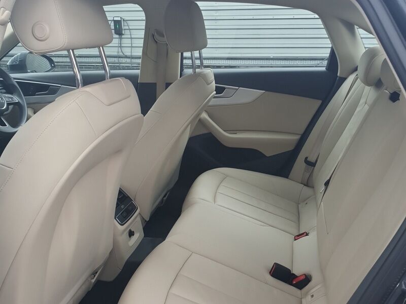 More views of Audi A4
