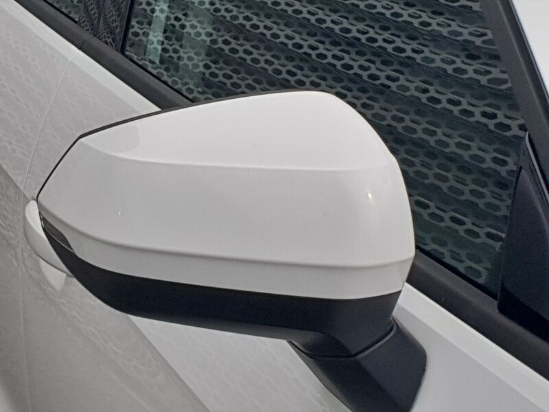 More views of Audi Q2