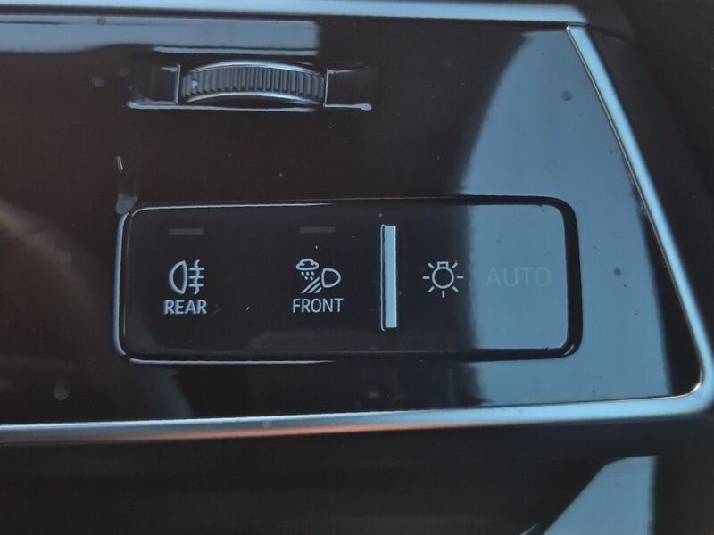 More views of Audi Q8