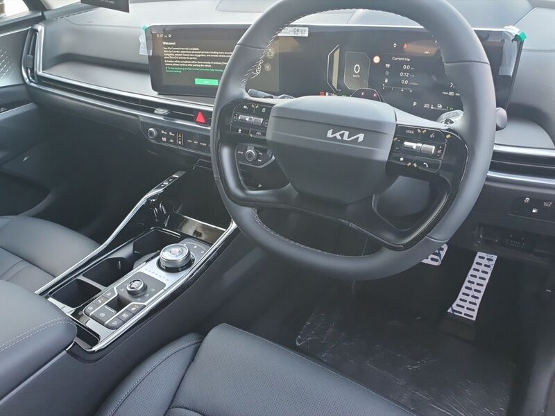 More views of Kia Sorento