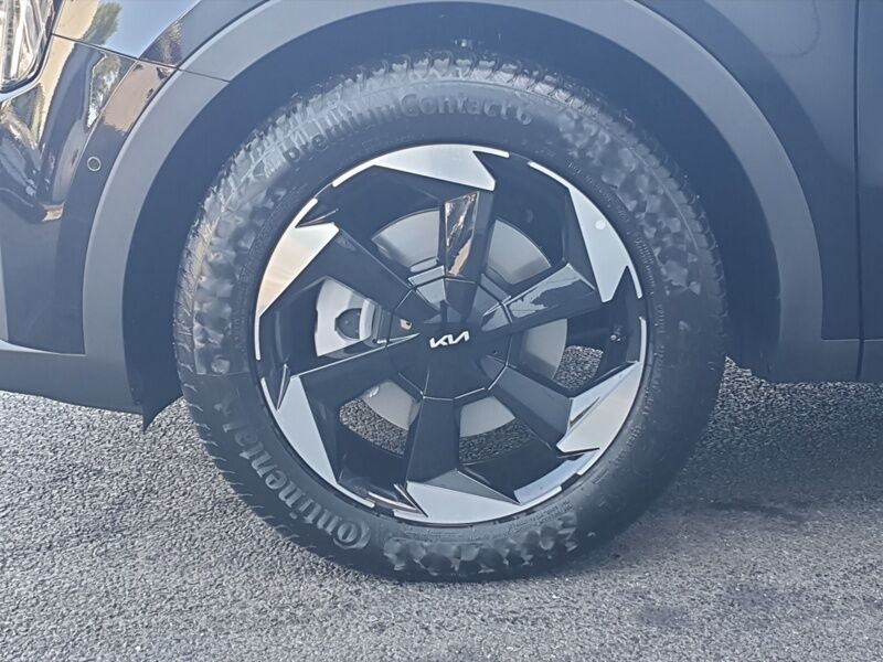 More views of Kia Sorento