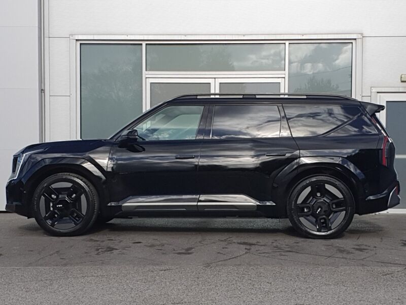 More views of Kia EV9