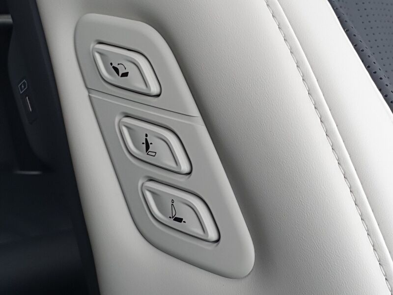 More views of Kia EV9