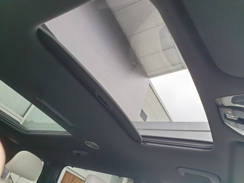 More views of Kia EV9