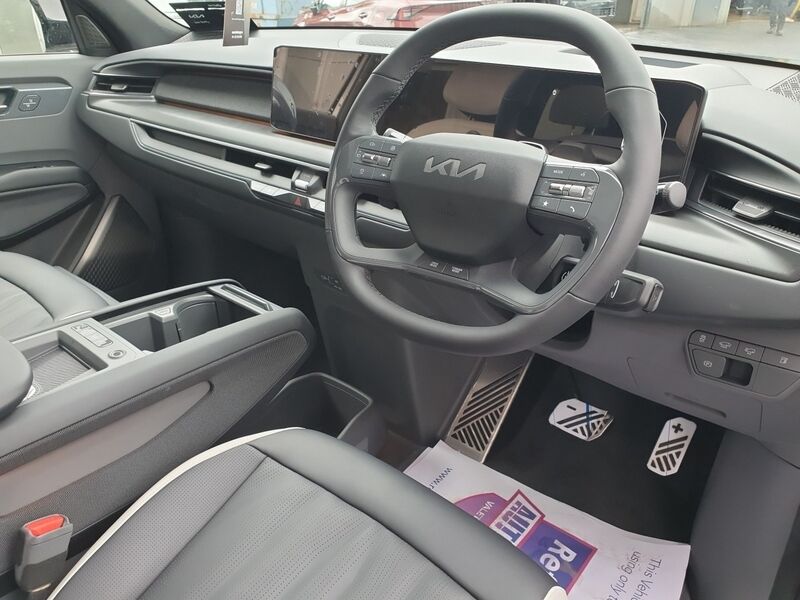 More views of Kia EV9