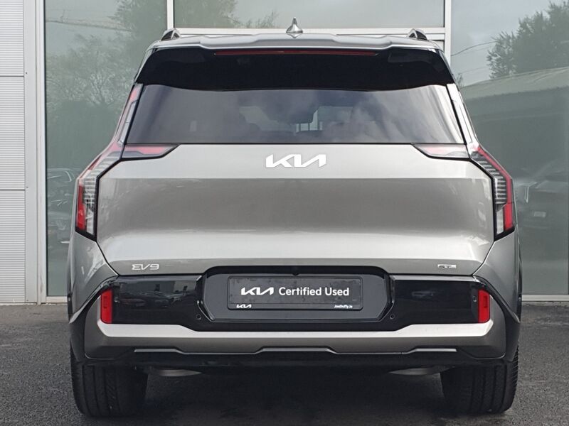 More views of Kia EV9