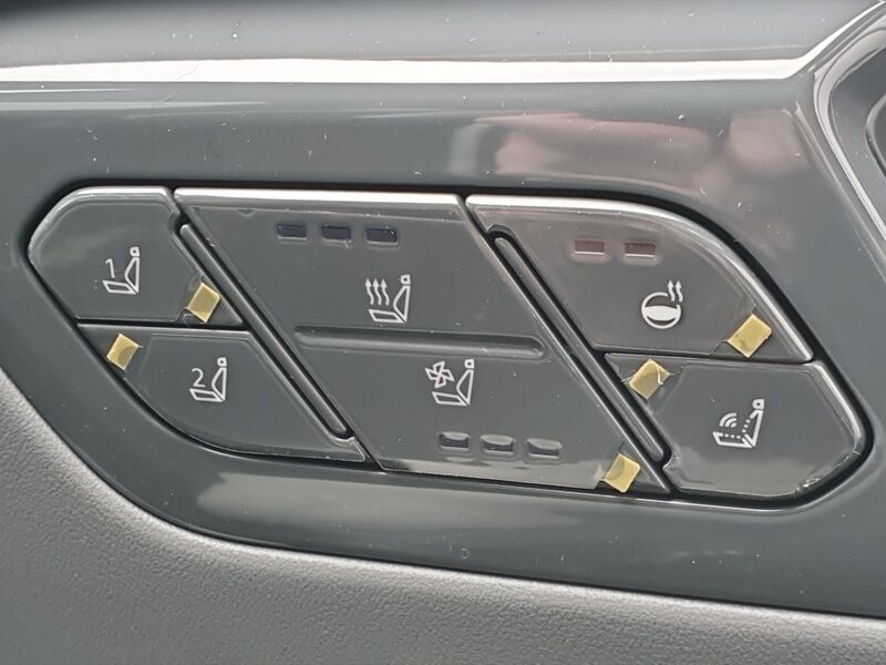 More views of Kia EV9