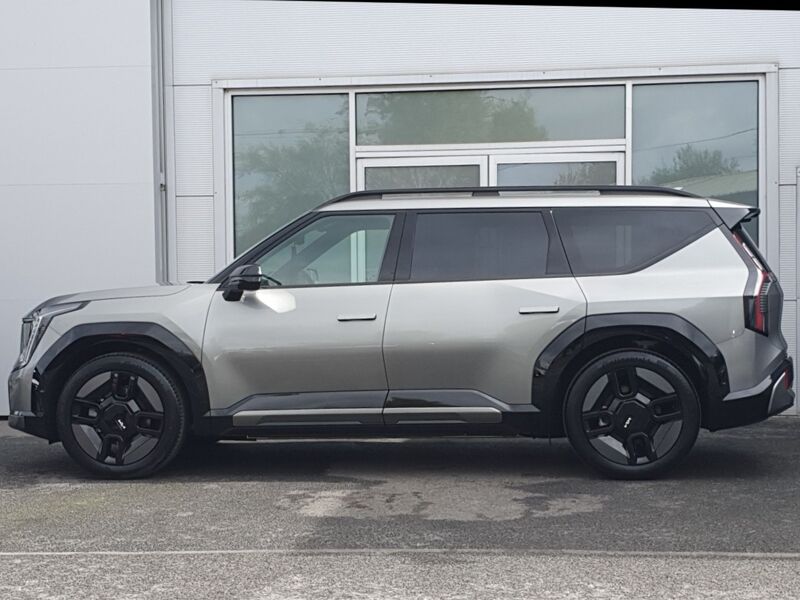More views of Kia EV9