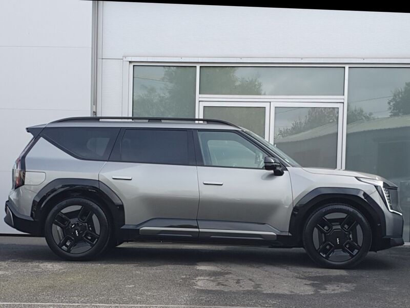 More views of Kia EV9