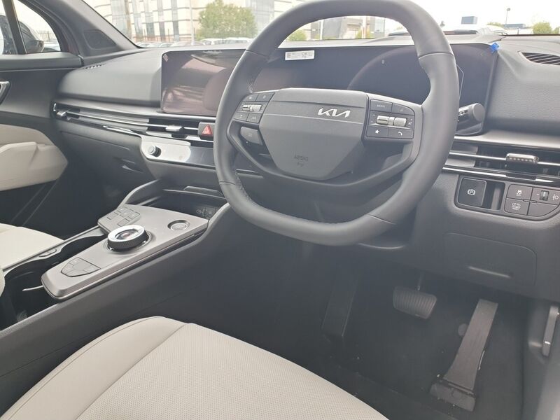 More views of Kia Sportage