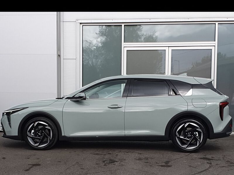 More views of Kia K4