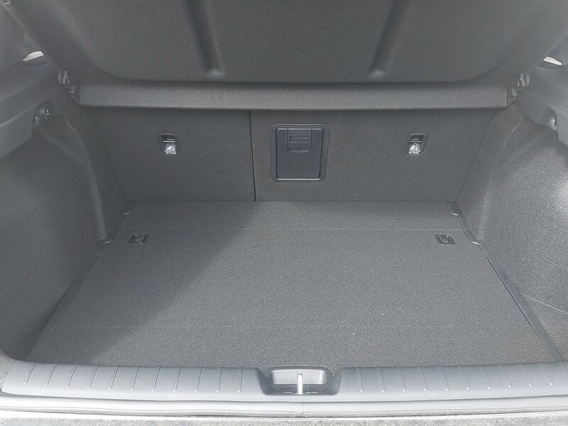 More views of Kia K4