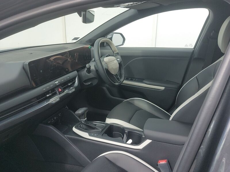 More views of Kia K4