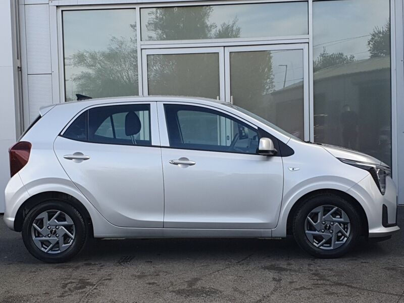 More views of Kia Picanto