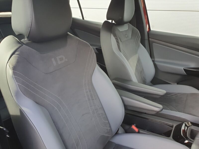 More views of Volkswagen ID.4