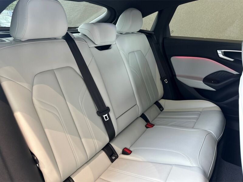 More views of Audi A5