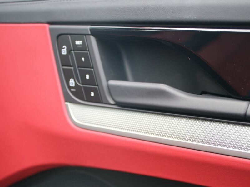 More views of Porsche Cayenne