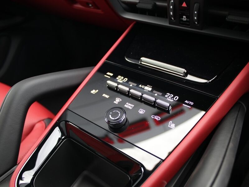 More views of Porsche Cayenne