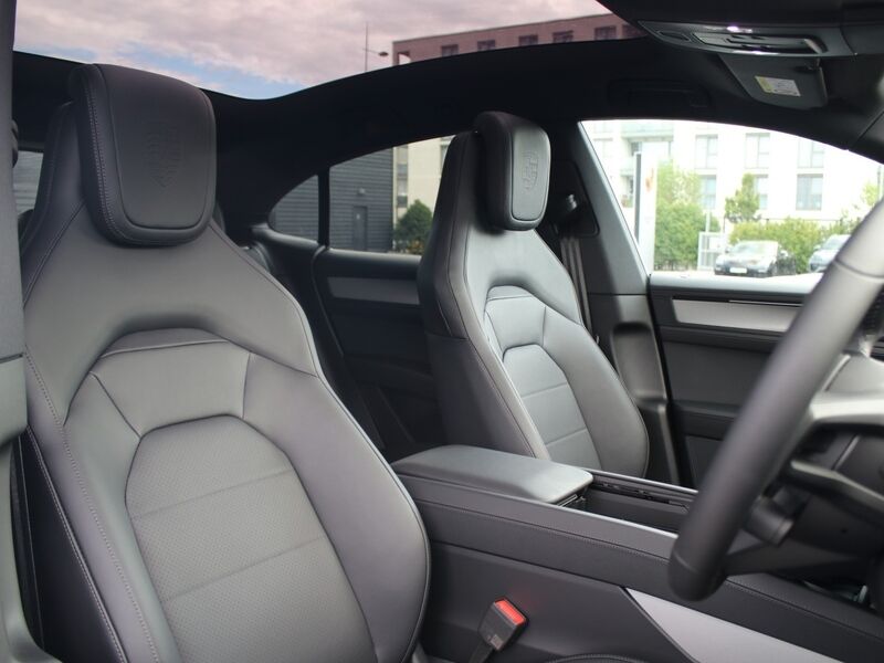 More views of Porsche Cayenne