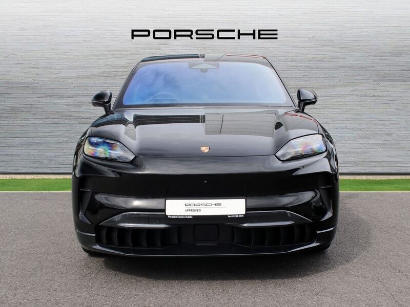 More views of Porsche Cayenne