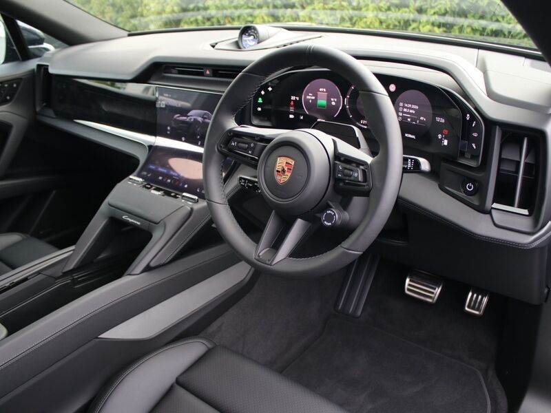 More views of Porsche Cayenne