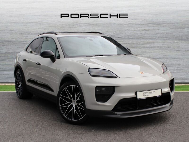 More views of Porsche Macan
