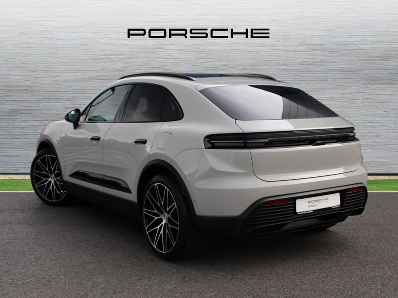 More views of Porsche Macan
