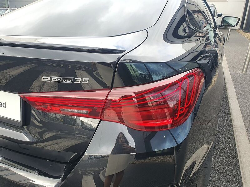 More views of BMW i4