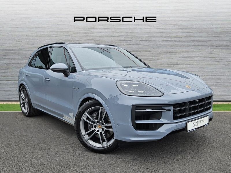 More views of Porsche Cayenne