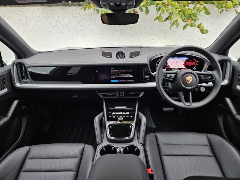 More views of Porsche Cayenne