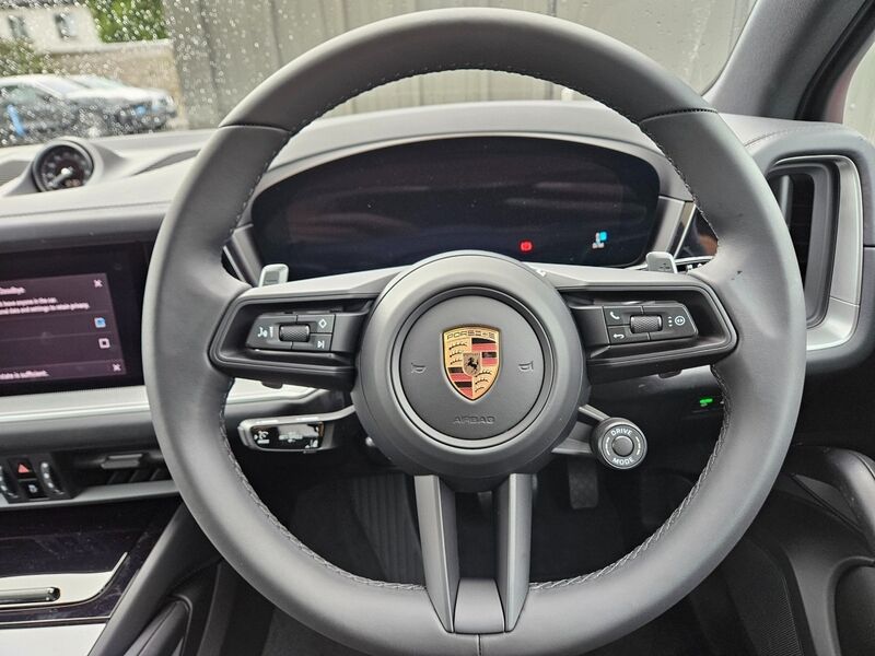 More views of Porsche Cayenne