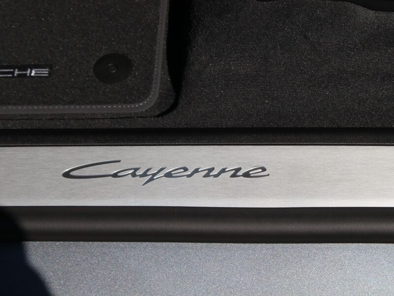 More views of Porsche Cayenne