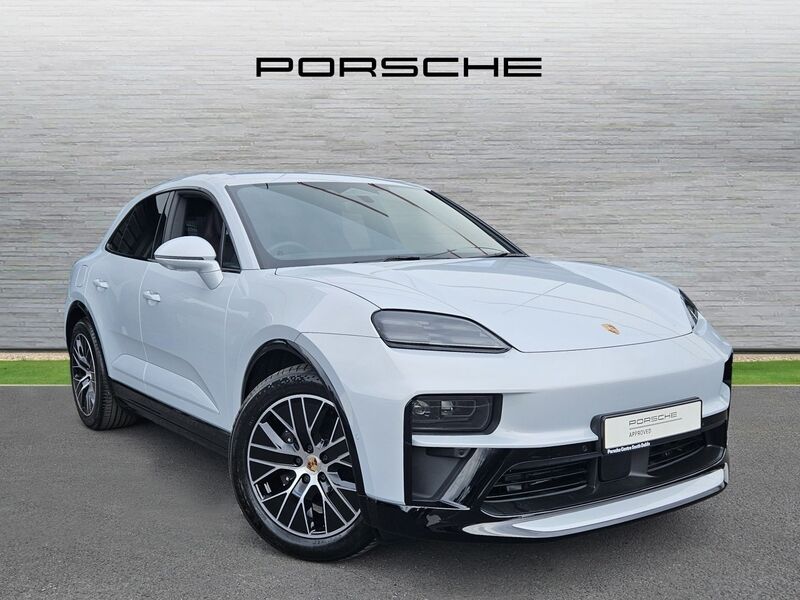 More views of Porsche Macan