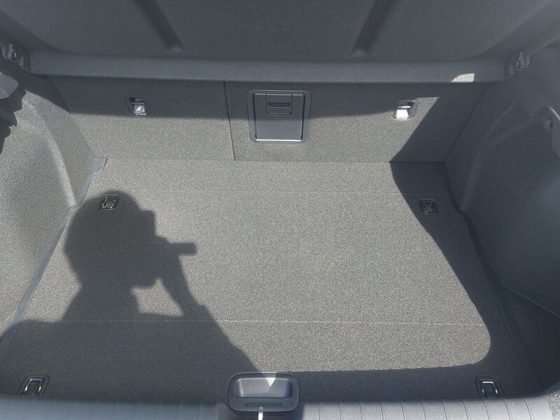 More views of Kia K4