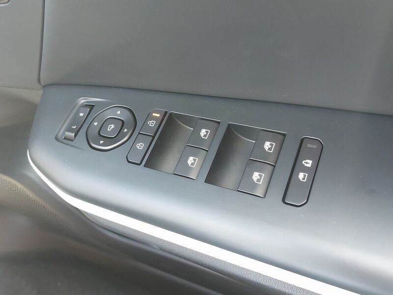 More views of Kia K4