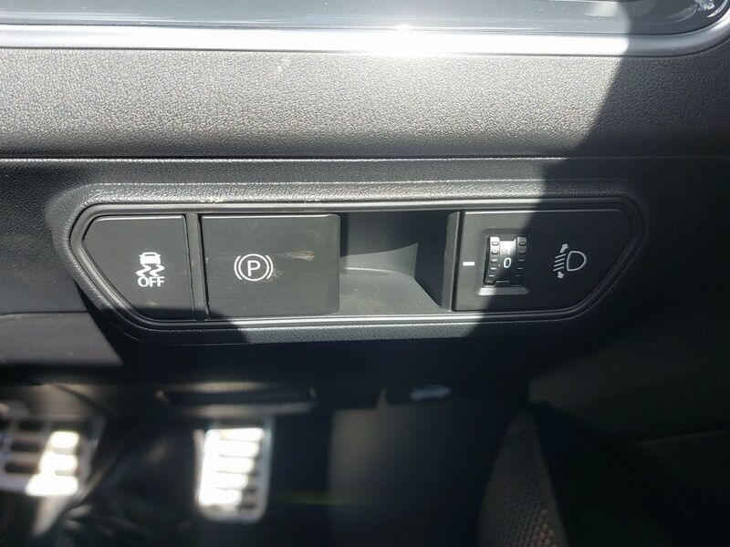 More views of Kia K4