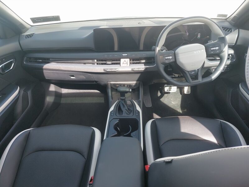 More views of Kia K4