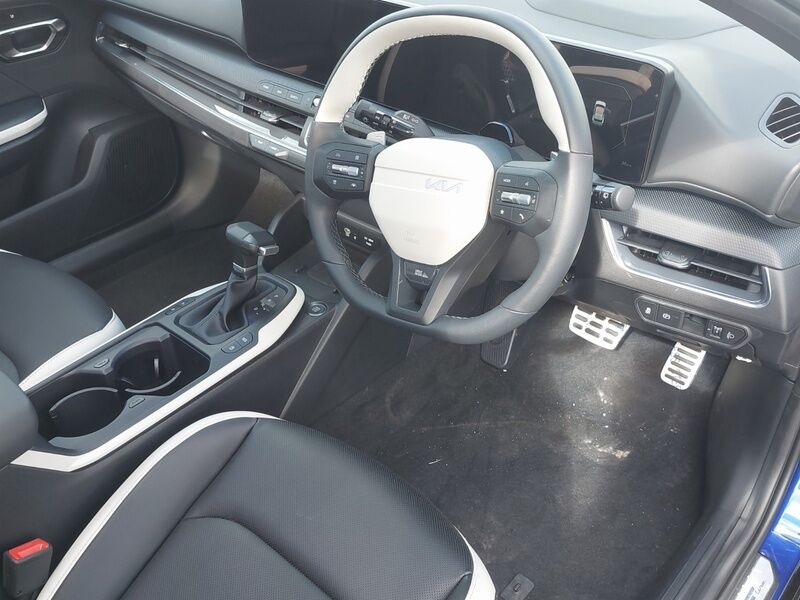 More views of Kia K4