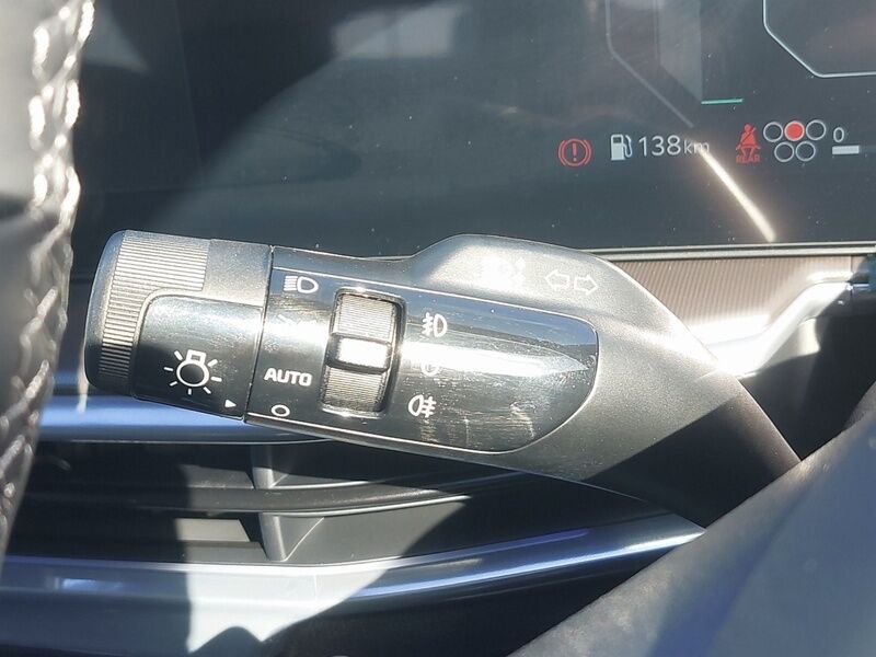More views of Kia Sorento